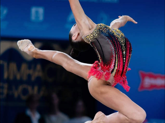 球星爆发！体操赛场再现神级操作