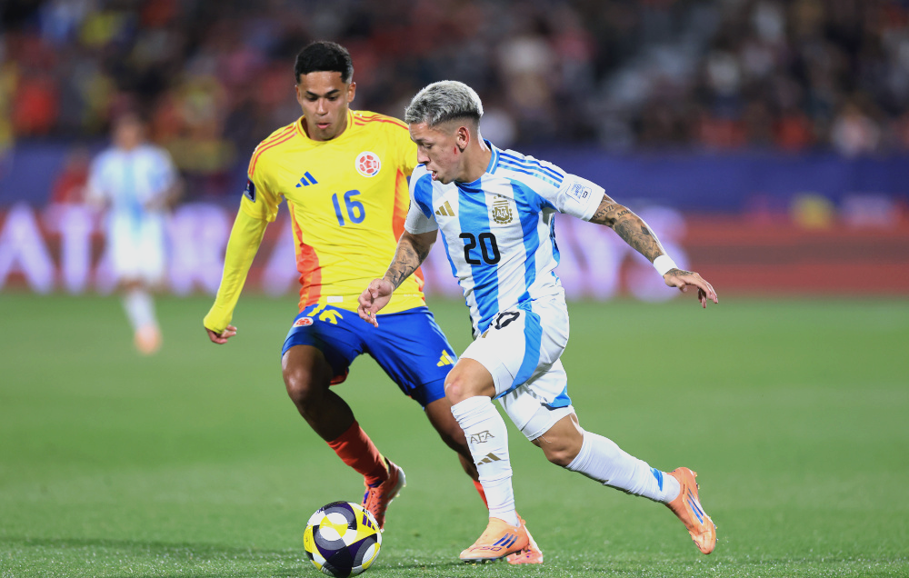 哥伦比亚逆转阿根廷，楚阿梅尼统治全场
