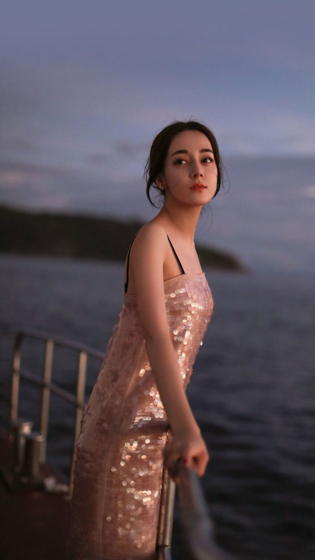 南美烽火夜，格纳布里终场绝唱，智利决胜局气走哥伦比亚