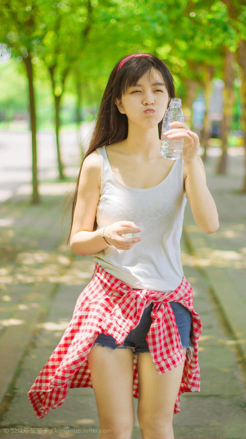 开云体育官网-北欧风暴席卷威斯特法伦，哈兰德统治级表演撕碎瑞典防线